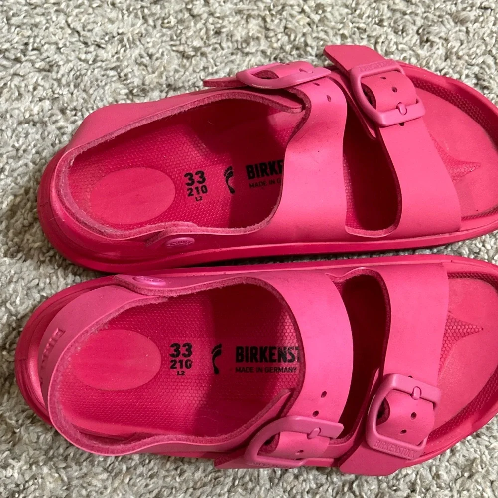 Kids Birkenstock Hot Pink Sandals Mogami Birko-Flor Sandal Tulip Backstrap L2 33